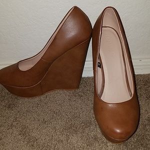 Forever 21 brown cognac wedge 7